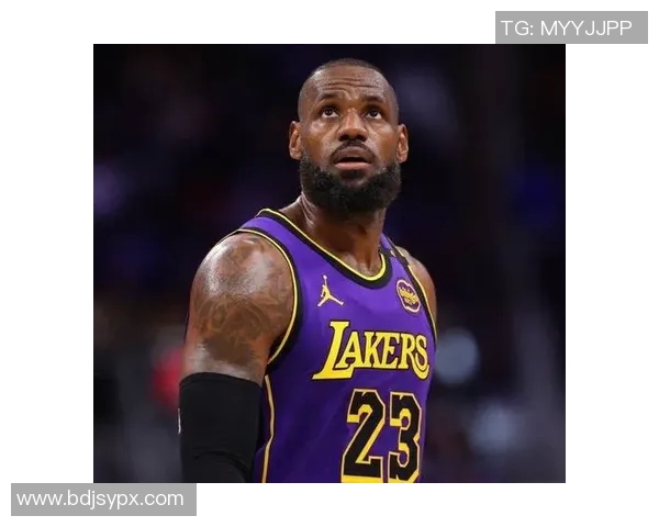 湖人主帅强调团队配合，期待明星球员伤愈复出